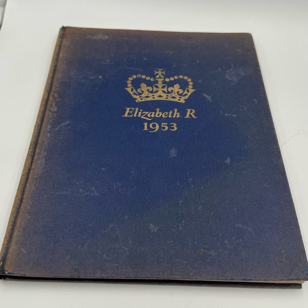 Vintage 1953 Queen Elizabeth ll Coronation Souvenir Book Hard Cover Elizabeth R